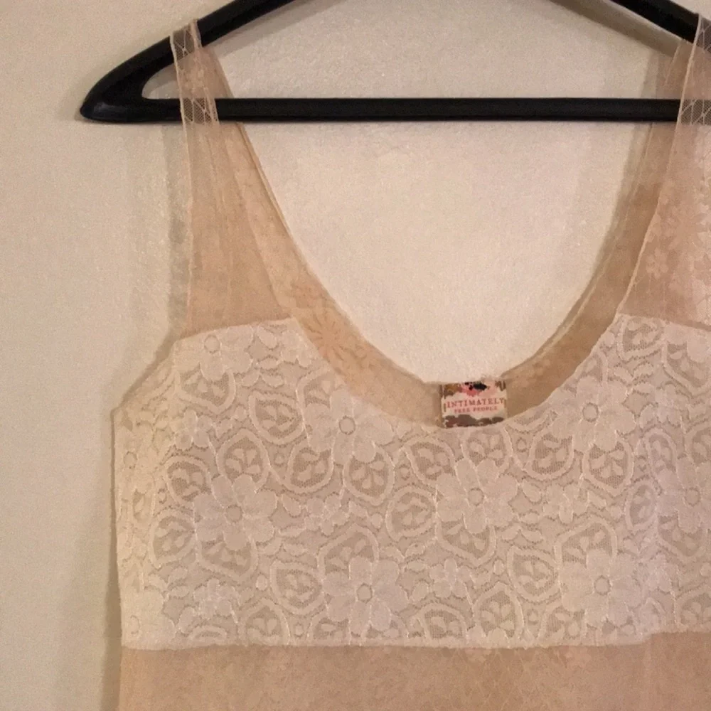 Intimately free people lace cami - M - Picture 2 of 5